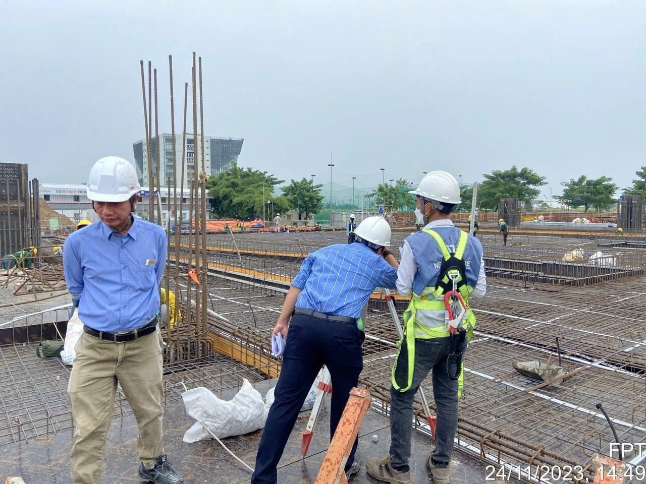 CÓ NÊN THUÊ TƯ VẤN GIÁM SÁT KHI XÂY NHÀ PHỐ, BIỆT THỰ?